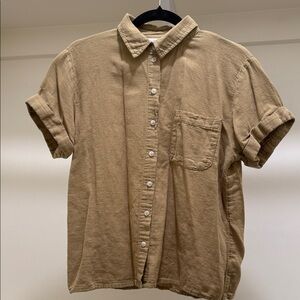 Universal Thread Women's Button Down Shirt - Tan